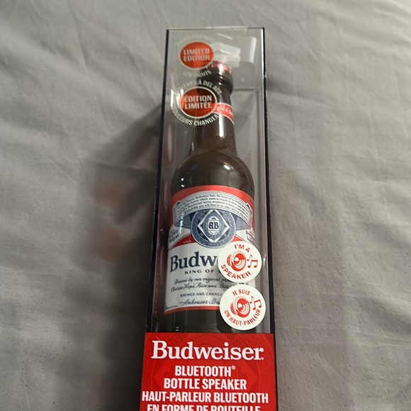 Budweiser Bluetooth Speakers - Picture 2 of 5